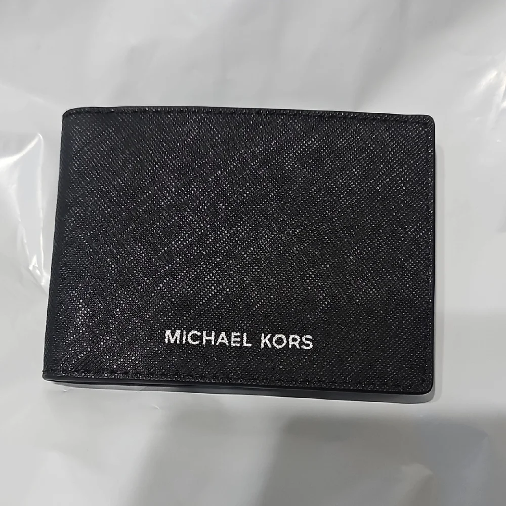Michael Kors Black Textured Leather Card Holder Wallet